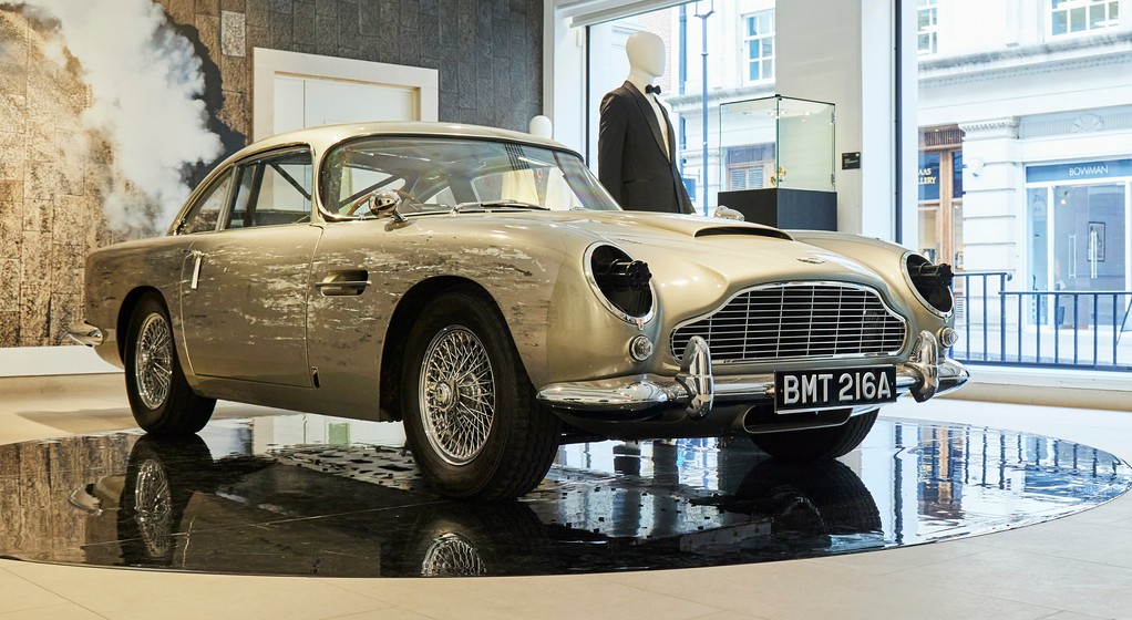 Aston Martin na aukcji z okazji 60-lecia Jamesa Bonda