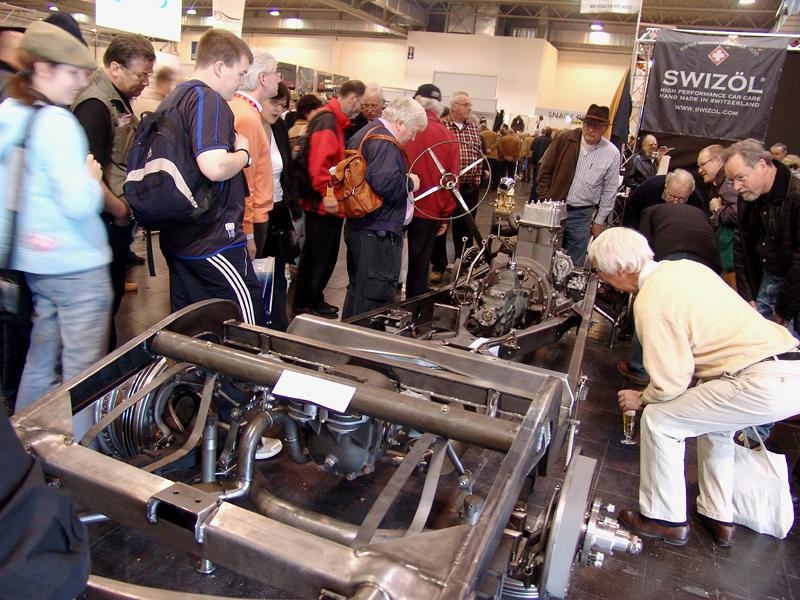 Techno Classica Essen 2008: stare w blasku chromu
