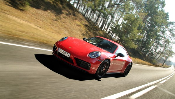 Porsche 911 GTS (2022 r., 992)