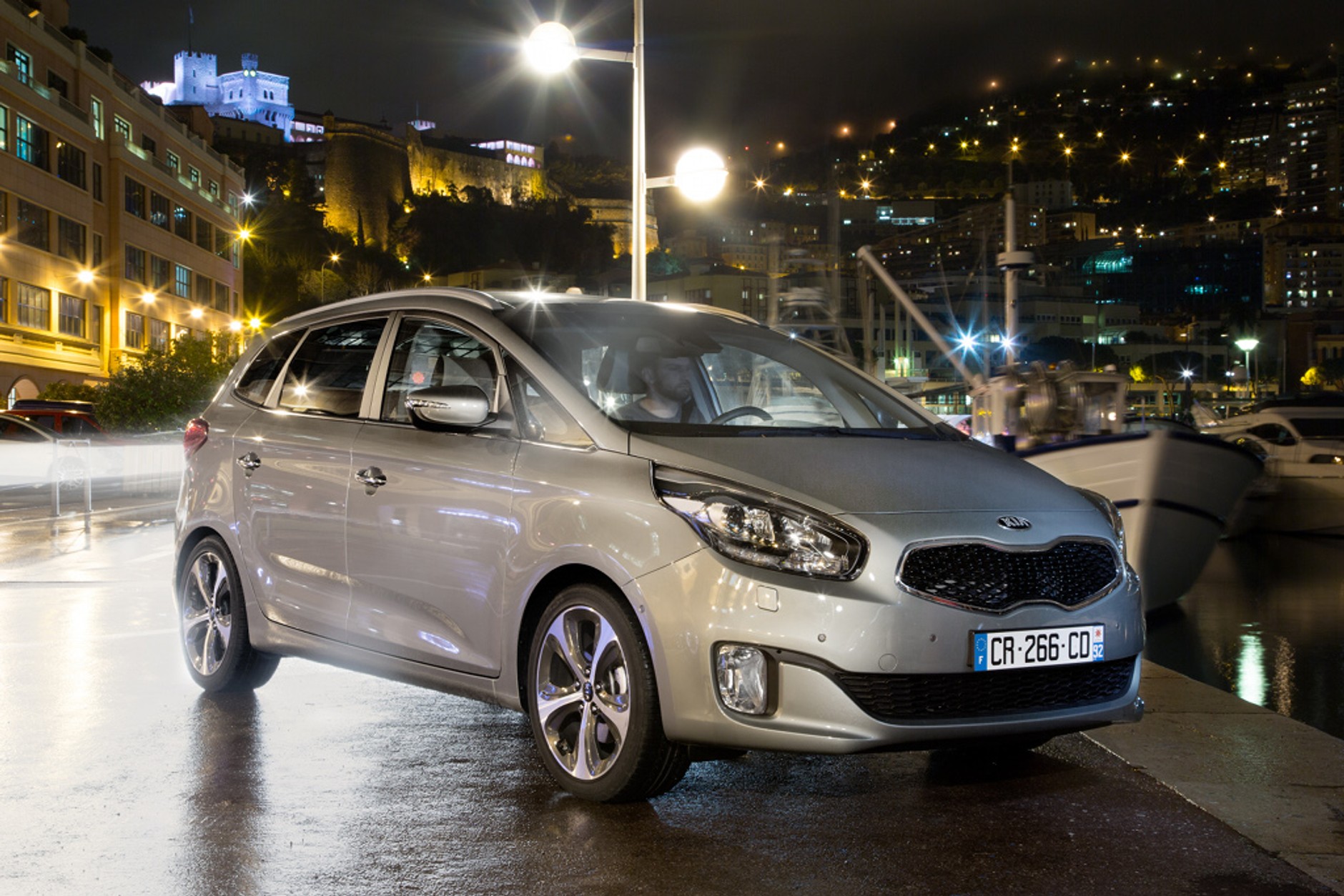 Nowa Kia Carens w polskiej ofercie