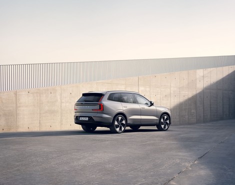 Volvo EX90