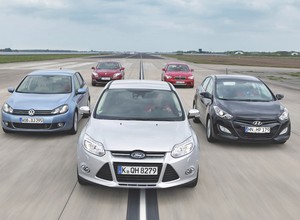 Golf kontra Renault Megane, BMW 116i, Hyundai i30 i Ford Focus: czy Volkswagen nadal jest niepokonany