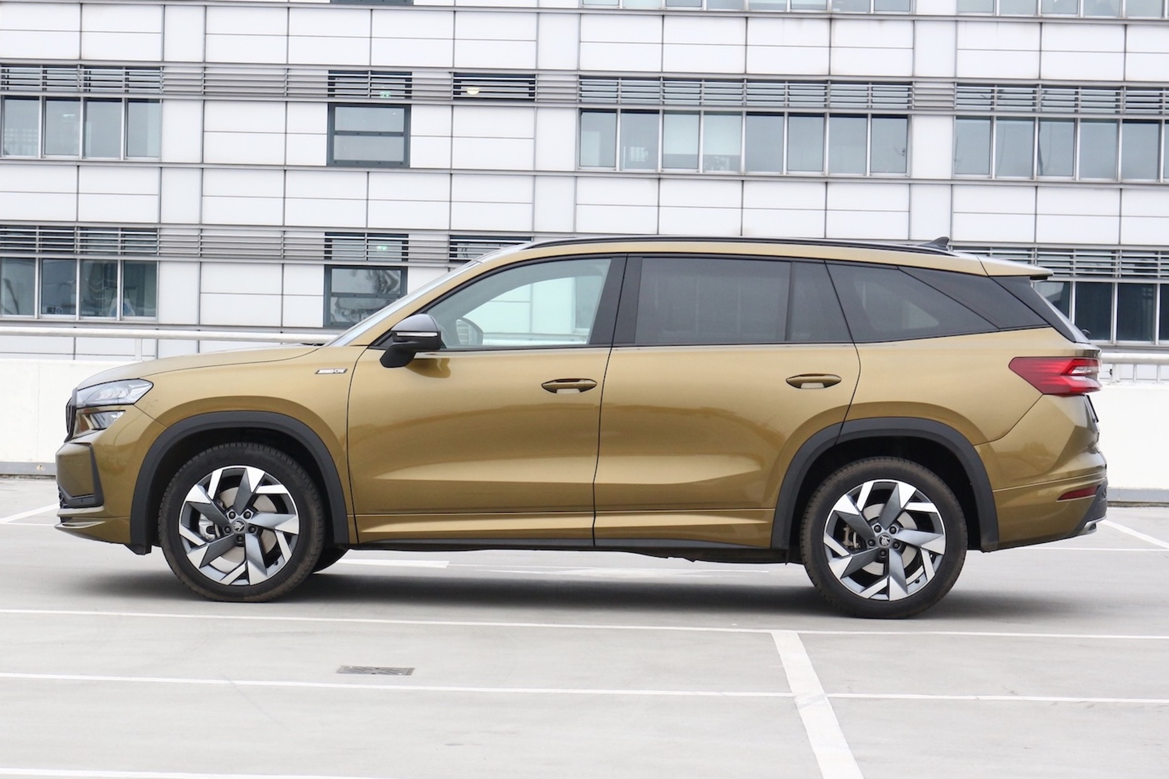 Dwie marki VW na dwóch pierwszych miejscach w Europie. Czesi notują świetne wyniki