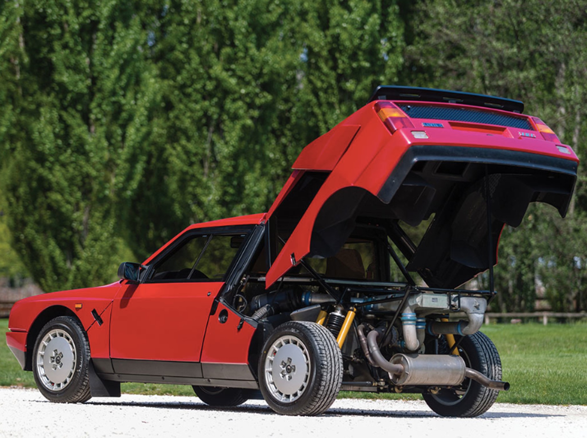 Lancia Delta S4 Stradale