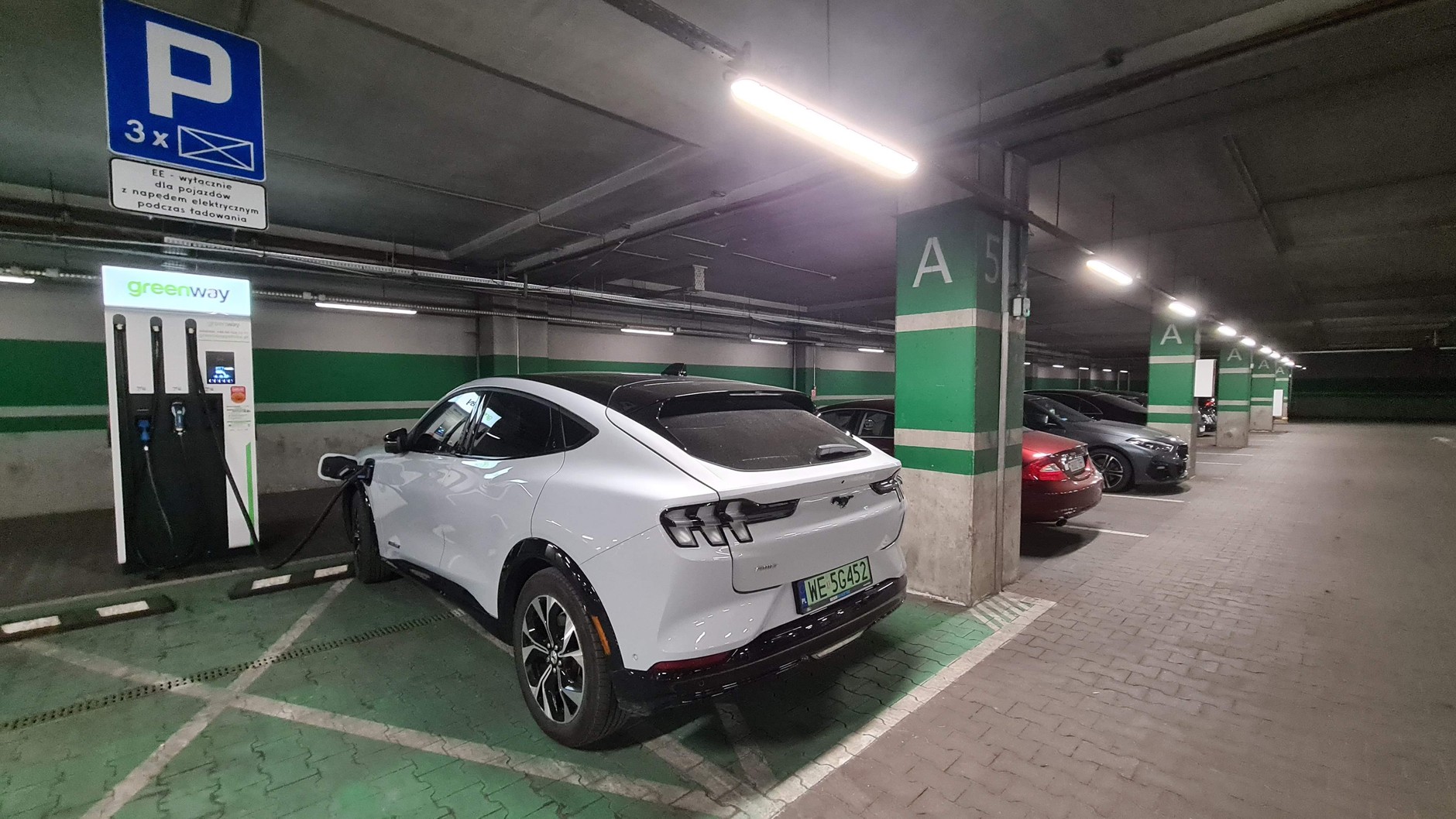 Ford Mustang Mach-E AWD 98 kWh