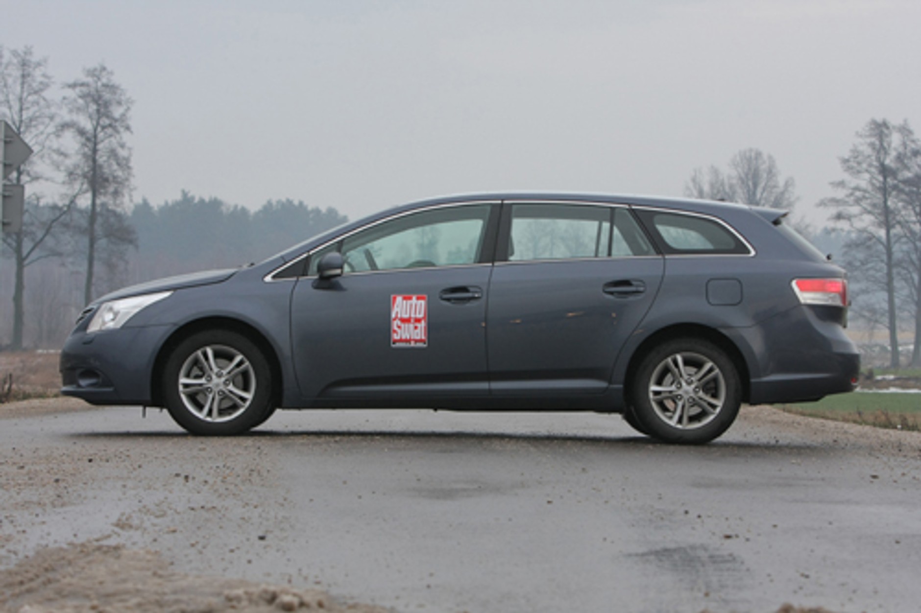 Toyota Avensis 2.0 D-4D - Bez zbędnych fajerwerków