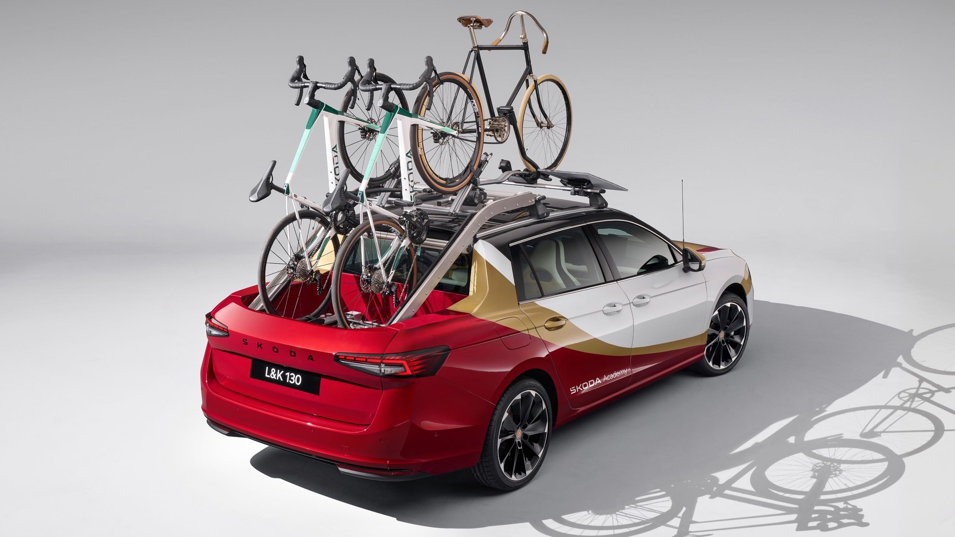 Skoda L&K 130 (pick-up na bazie Skody Superb Combi; 2025 r.)