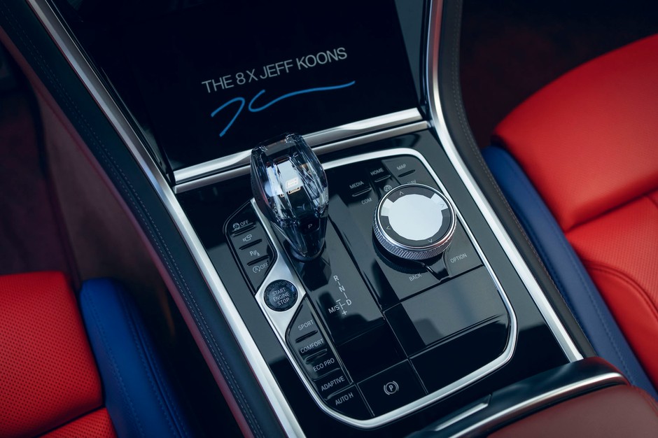 BMW serii 8 "The 8 x Jeff Koons" (2022)