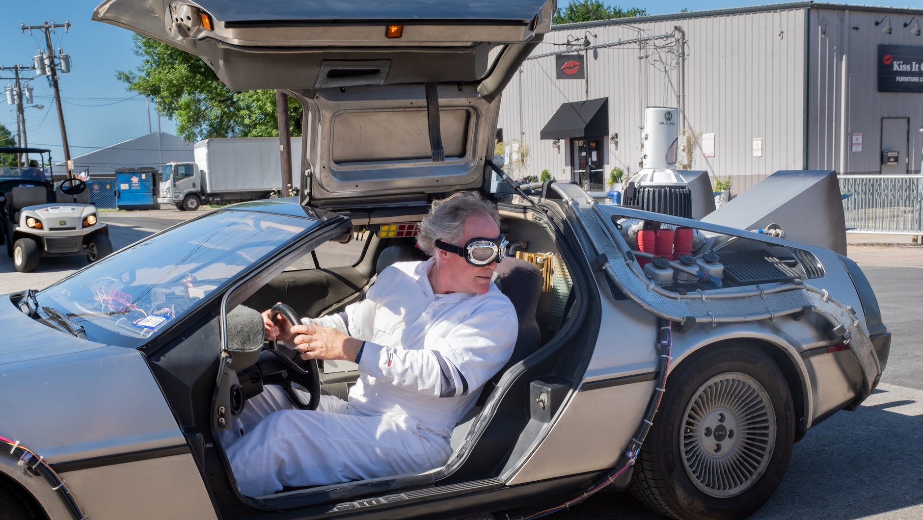 DMC DeLorean wystąpił w "Powrocie do przyszłości"