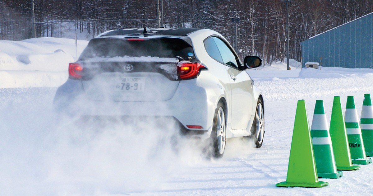 To nie zwykły, miejski Yaris, a sportowy model GR, który przed oponami stawia poważne wyzwania. Testujemy opony w rozmiarze stosowanym zwykle w sportowych kompaktach. 
