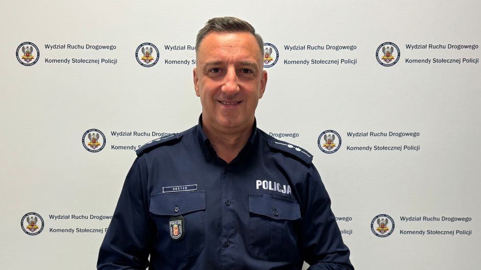 Aspirant Mariusz Bazylak z Wydziału Ruchu Drogowego Komendy Stołecznej Policji