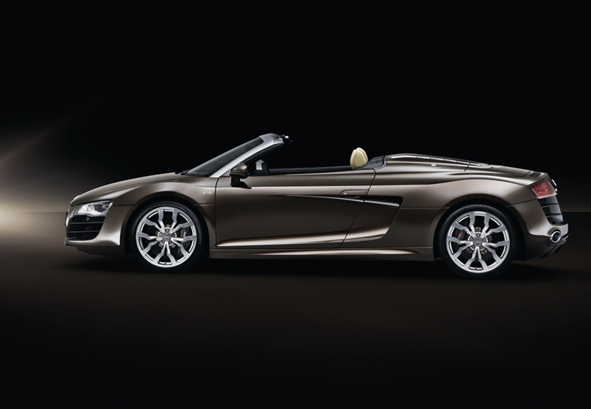 Audi R8 Spyder – z pięknem trzeba obcować