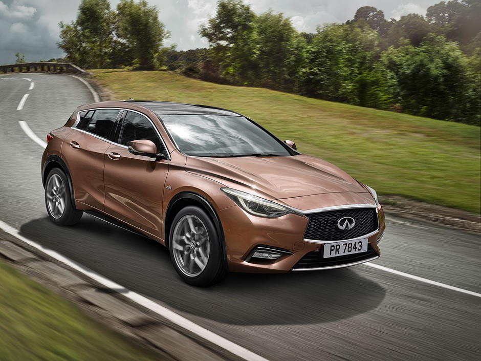 Infiniti Q30: rozpoczęto produkcję seryjną