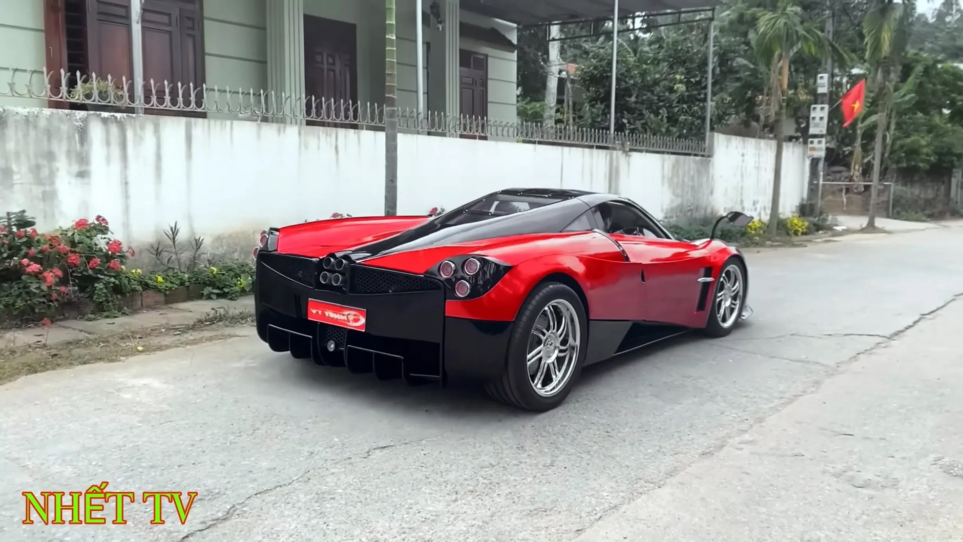 Pagani Huayra – replika