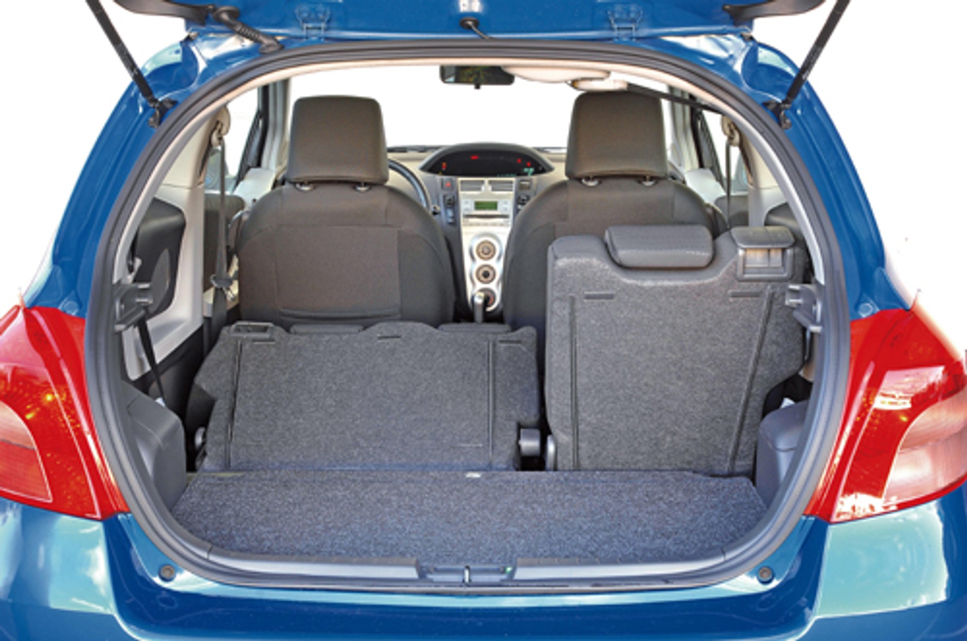 Fiat Grande Punto, Opel Corsa, Mitsubishi Colt, VW Polo, Seat Ibiza, Peugeot 207, Toyota Yaris - Małe potrafi być wielkie