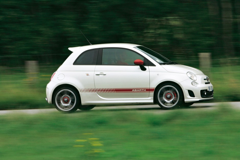 Typ dla córeczki: Audi A1 kontra Citroen DS3 i Abarth 500