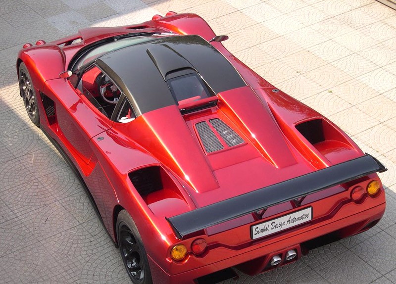 Lavazza GT-X V12 5.3: najnowsze osiągnięcie spółki Simbol Design