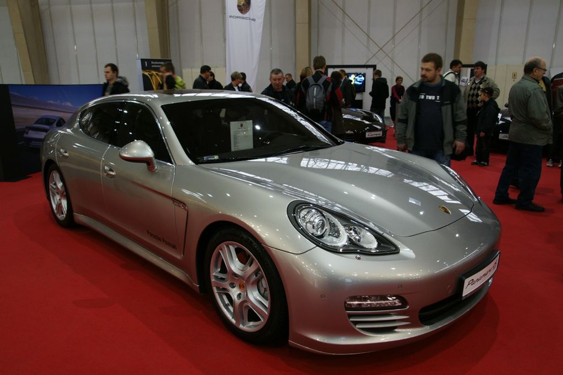 Poznań Motor Show 2010: honor uratowali dilerzy (galeria)