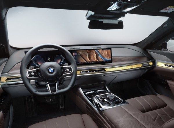 BMW zaprasza właścicieli najdroższych aut marki do nowego klubu