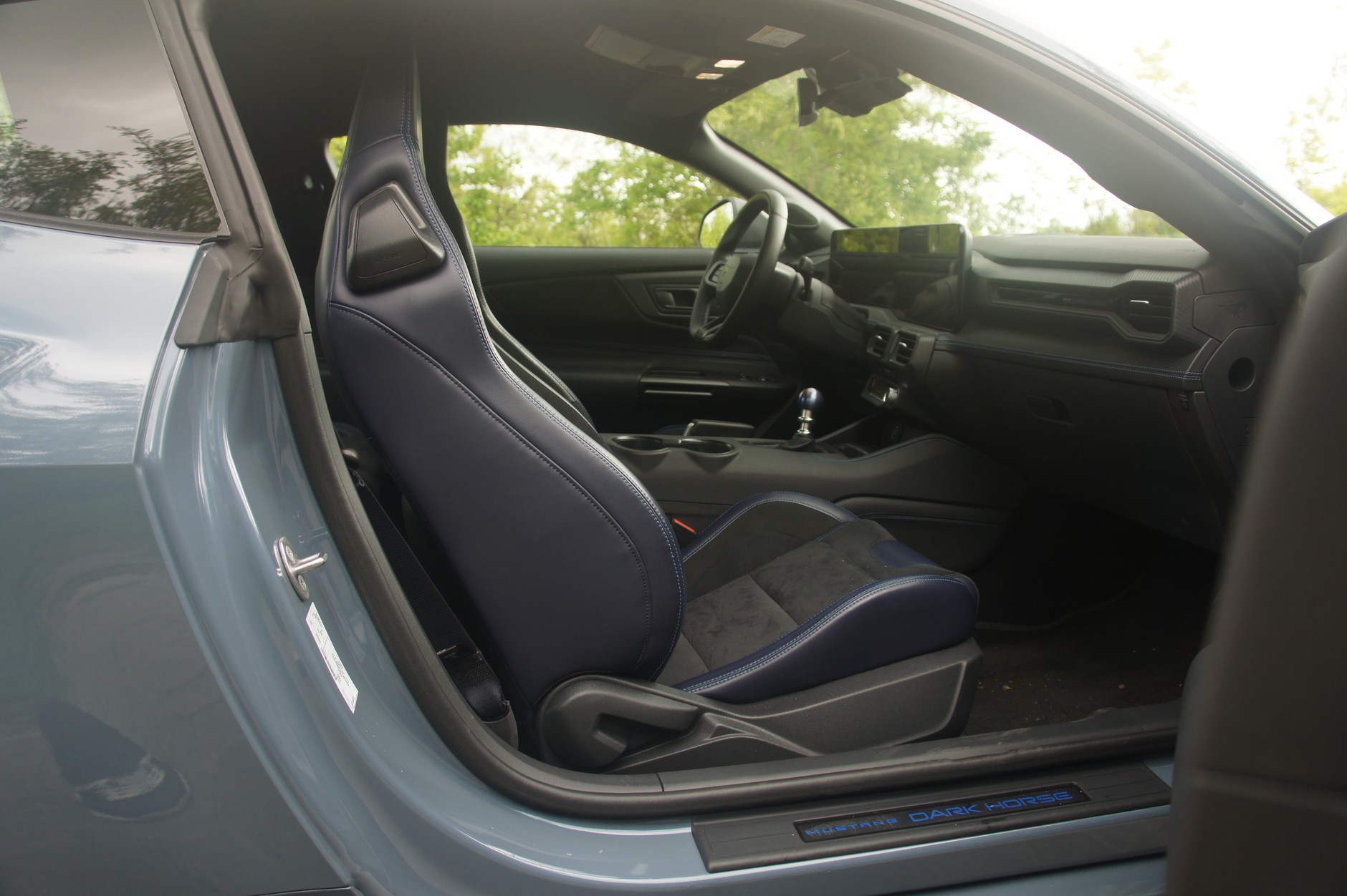 Świetne kubełkowe fotele Recaro