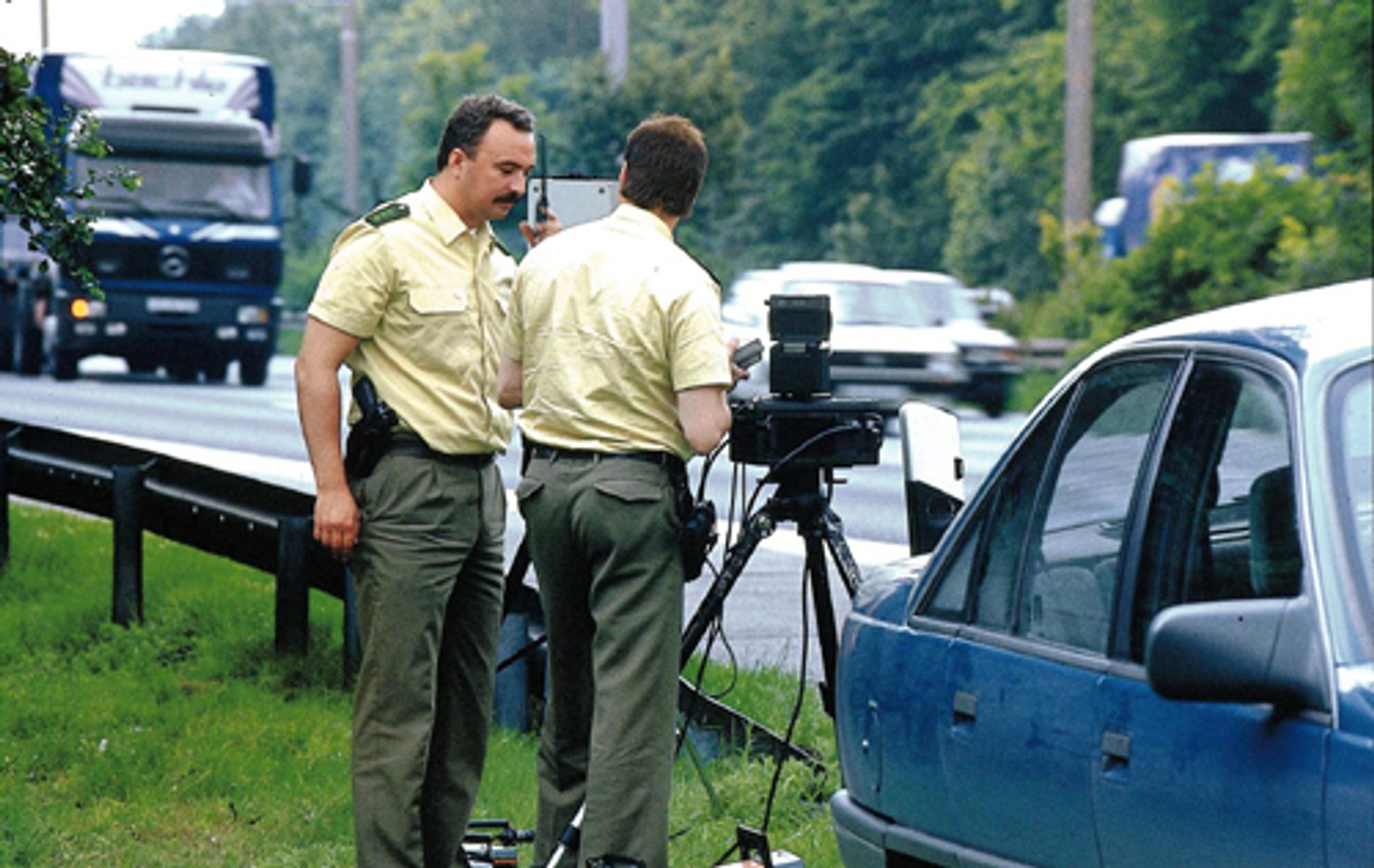 Bez mandatu za granicą