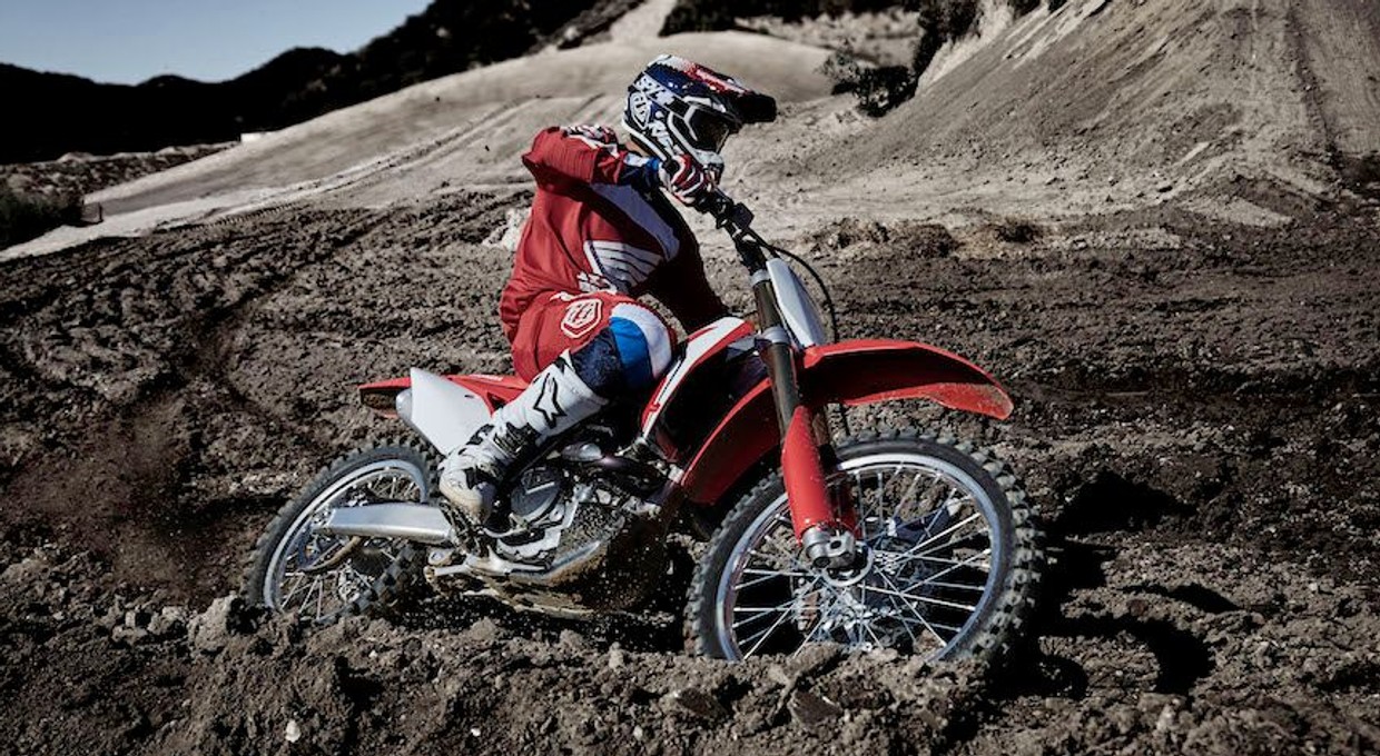 Honda przedstawia zupełnie nowe motocykle CRF450R i CRF450RX