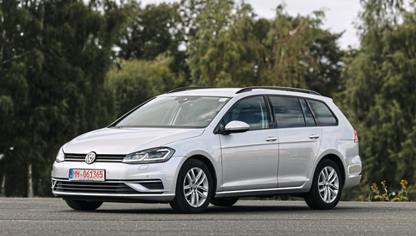 VW Golf Variant 7. Niepozorny, ale wciąż atrakcyjny.