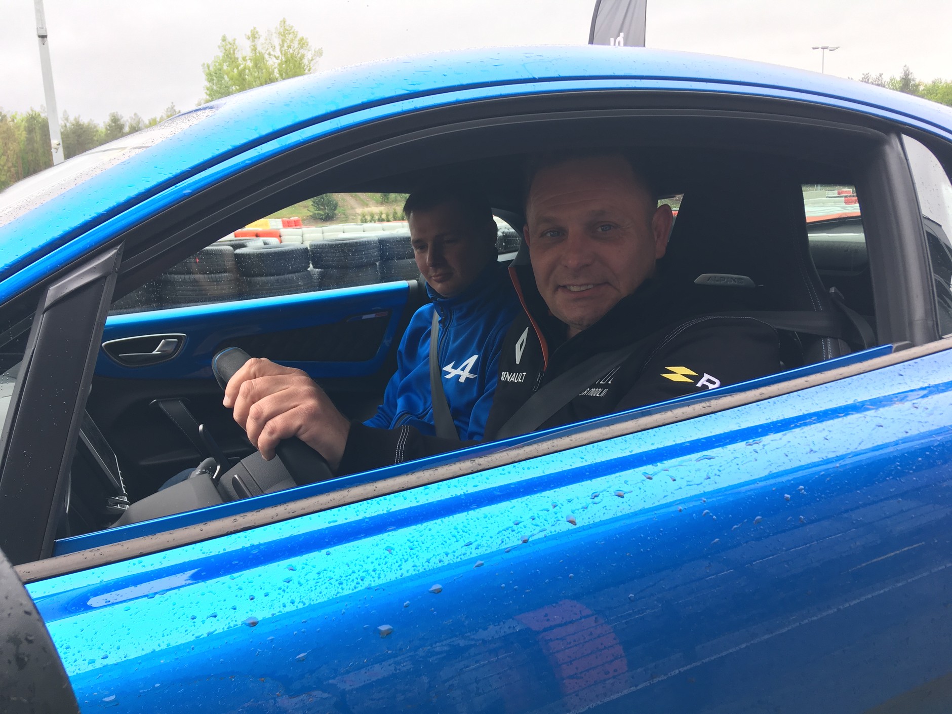 Renault Megane RS Trophy, Alpine A110