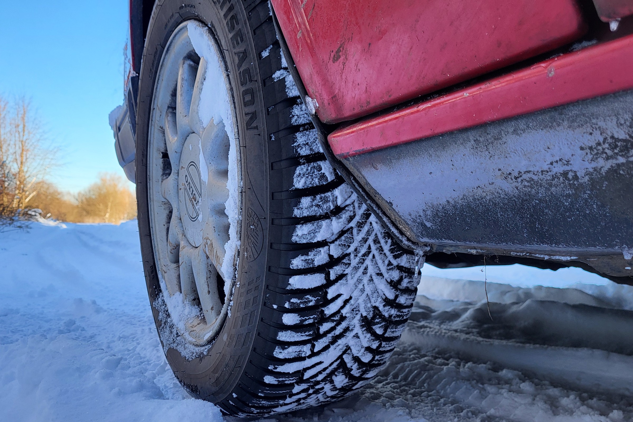 "Złodziejka" to drobiazg, który zaskakuje kierowców. Potrafi unieruchomić auto