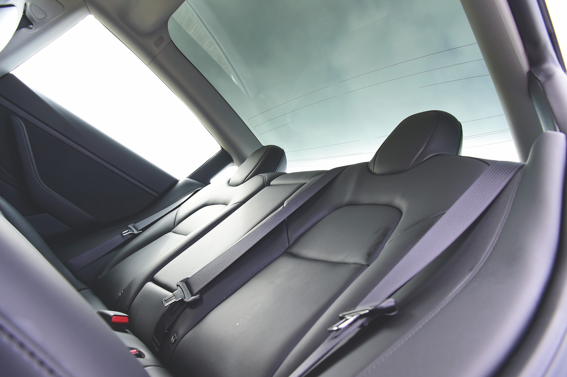 Ford Mustang Mach-E kontra Tesla Model 3