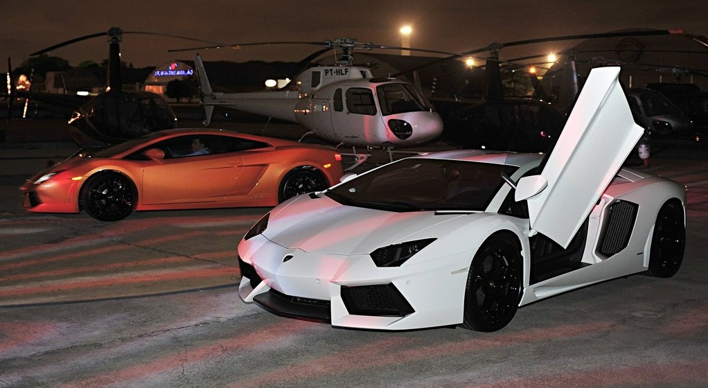 Lamborghini Aventador LP700-4