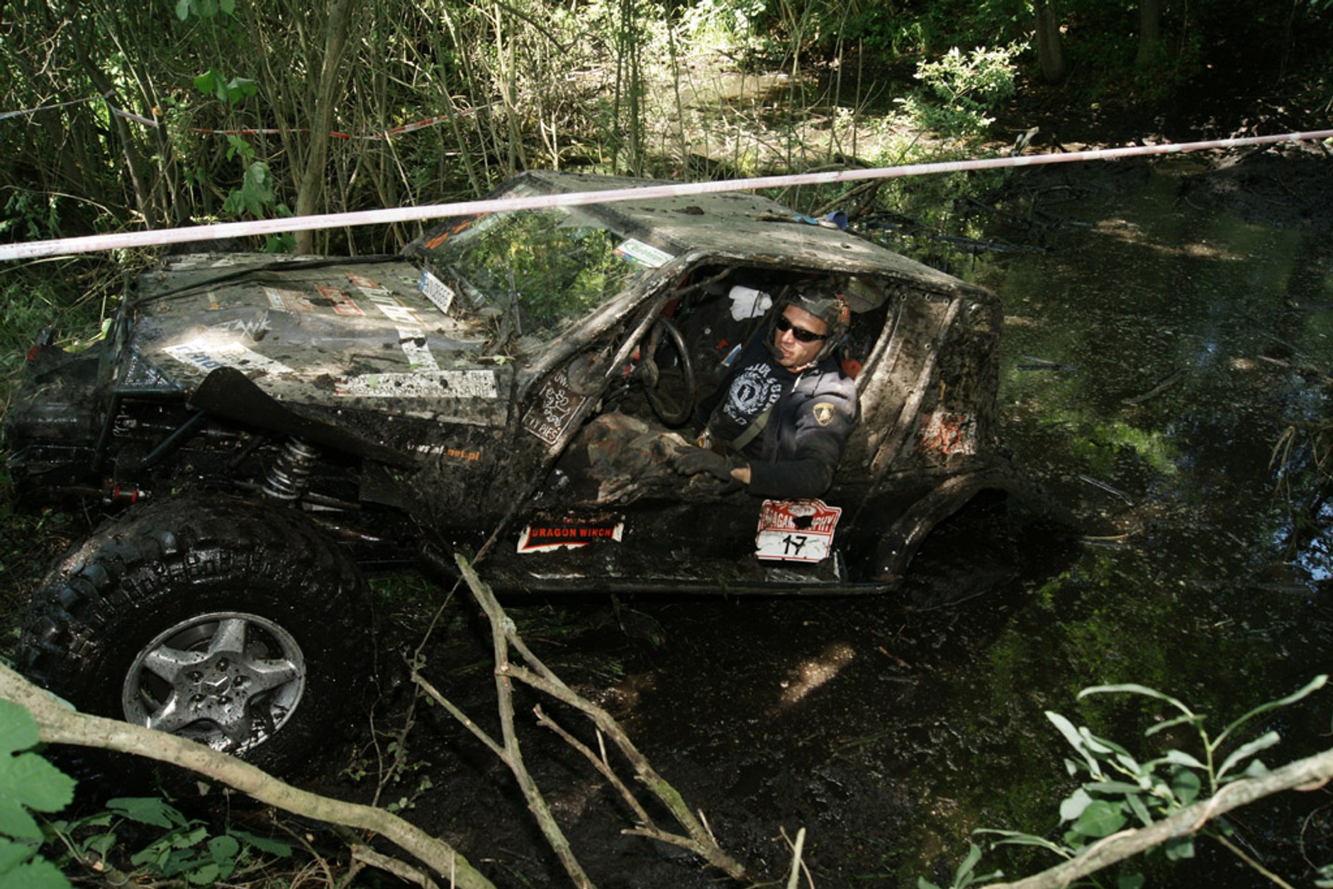 PT Dragon Winch Extreme – Brodnica: błotny pogrom