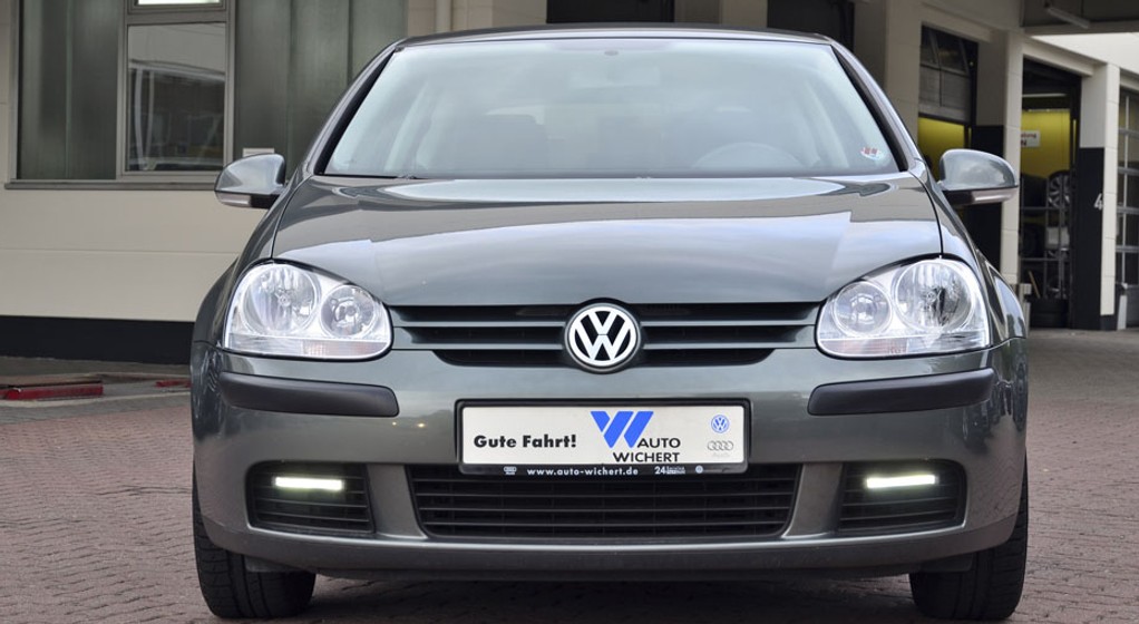 Jak zamontować światła do jazdy dziennej?