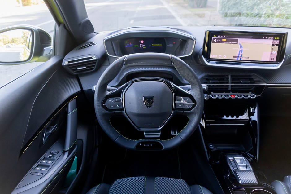 2024 Peugeot E-208