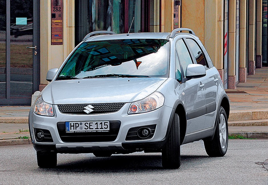 Dacia Duster kontra Łada Niva, Suzuki Jimny i Suzuki SX4: porównujemy najtańsze 4x4 na rynku