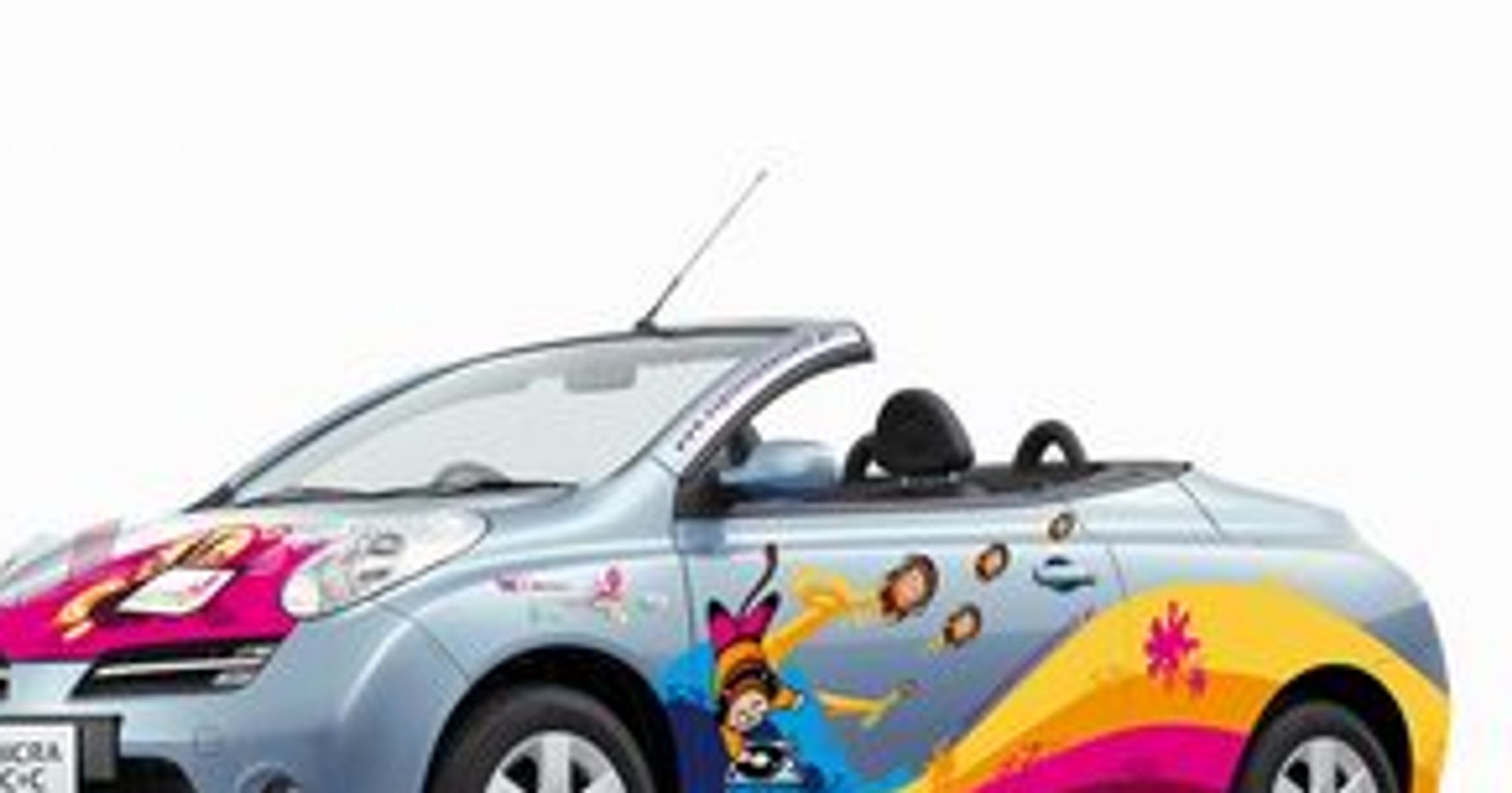 Sześć tysięcy kolorowych  Nissanów Micra