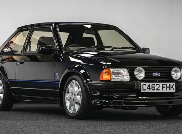 Ford Escort Lady Diany na sprzedaż. Księżna wolała zwykłe auto zamiast Bentleya czy Rolls'a