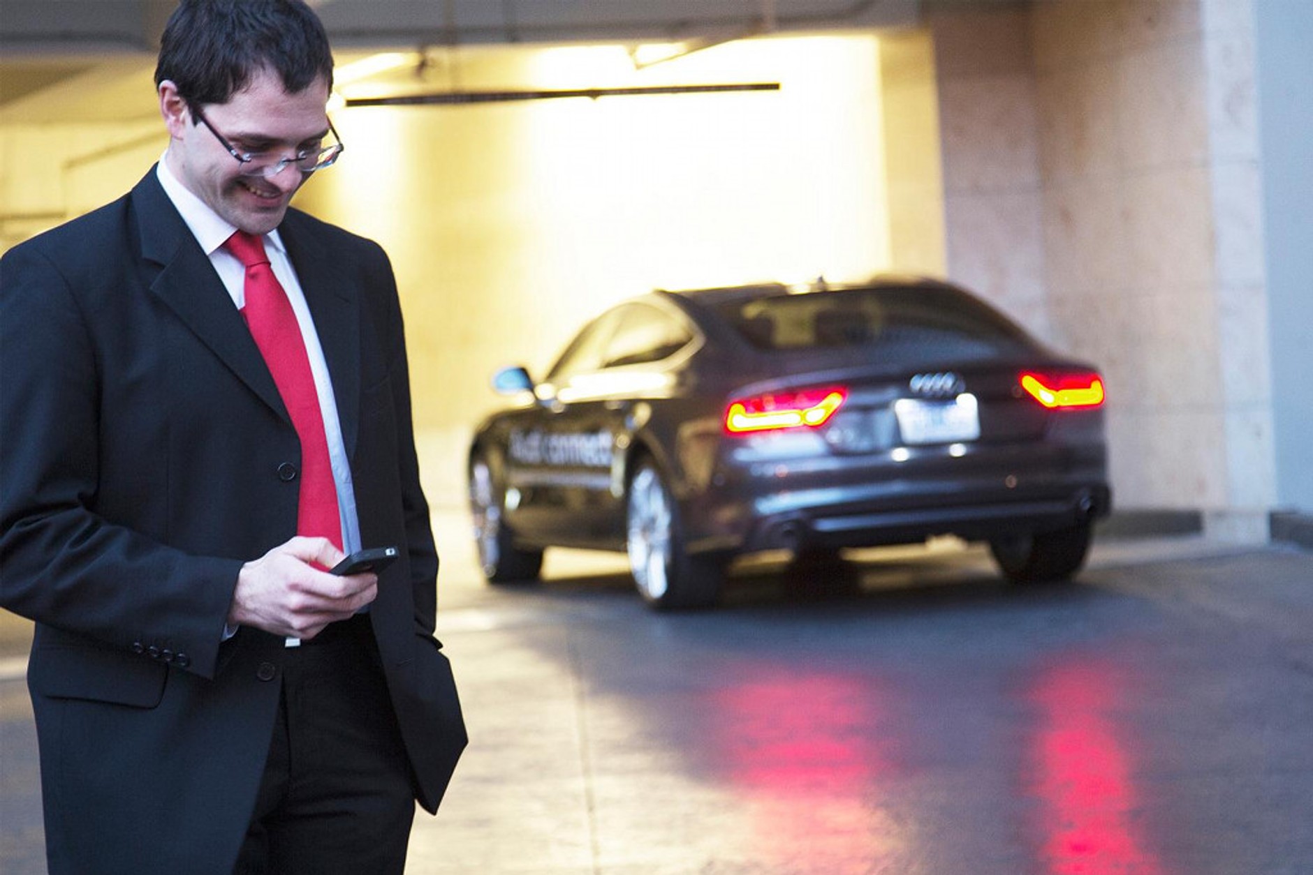 Samochód sam pojedzie i zaparkuje