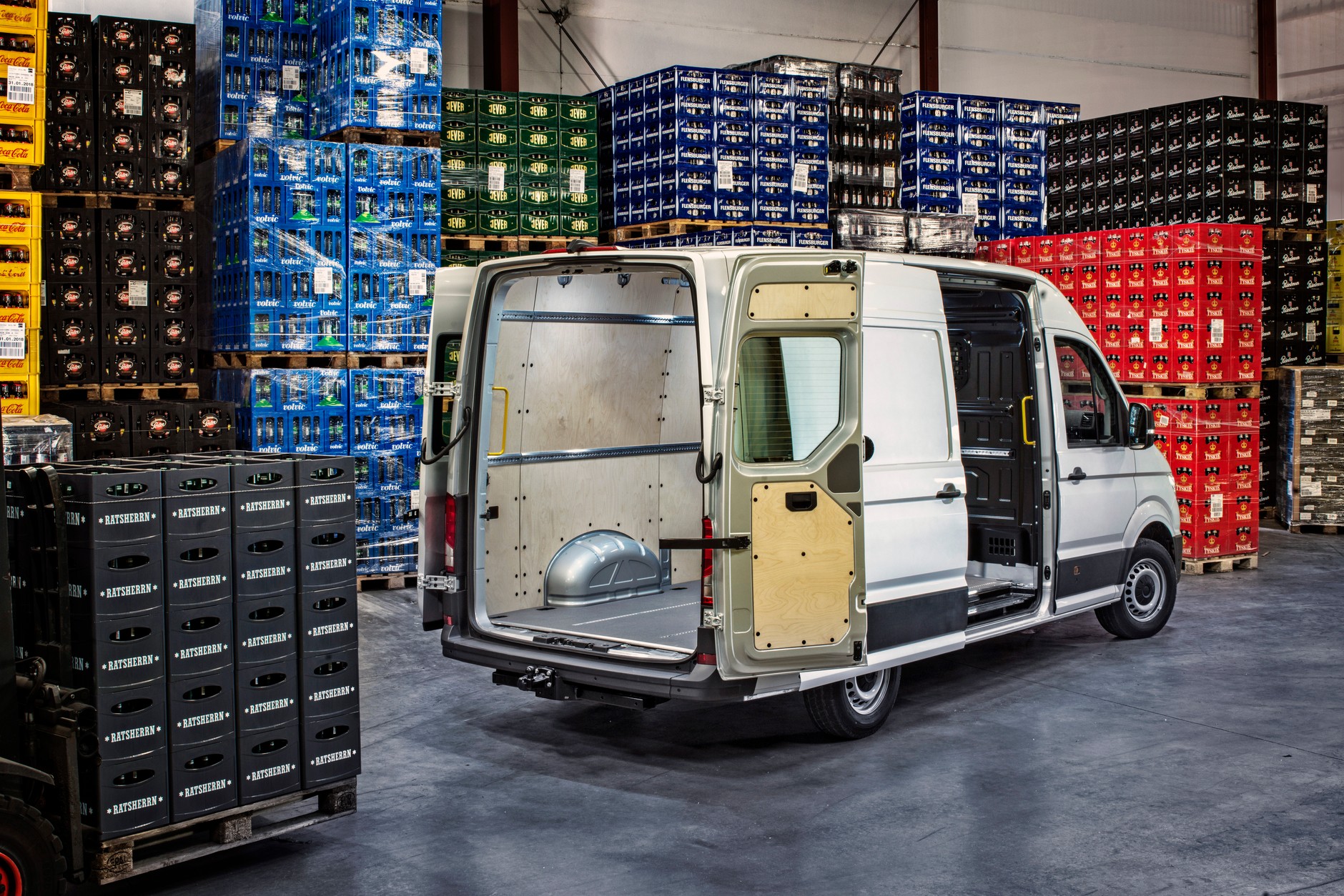 Nowy Volkswagen Crafter. Dostawczak naszpikowany elektroniką.