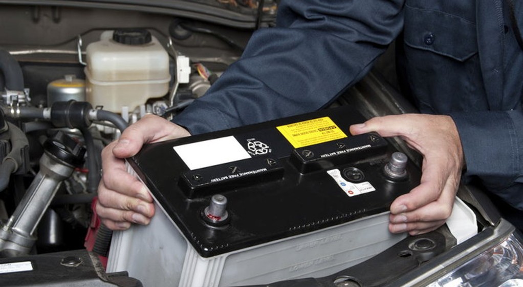 akumulator samochodowy