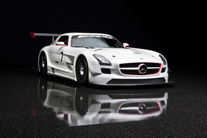 Mercedes SLS AMG GT3 - Gullwing powraca na tory