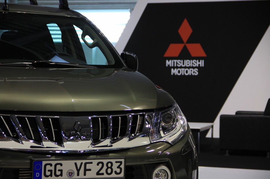 Mitsubishi L200 (Poznań 2015)