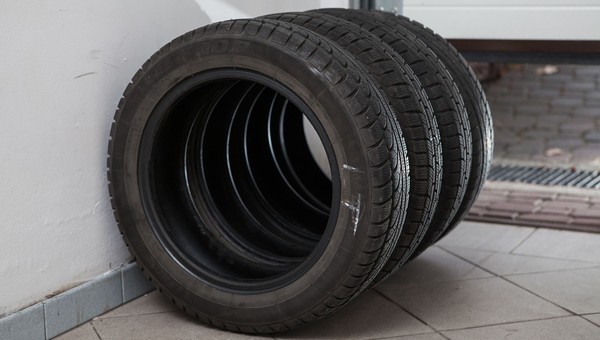 Kiedy wymienić opony zimowe na letnie?