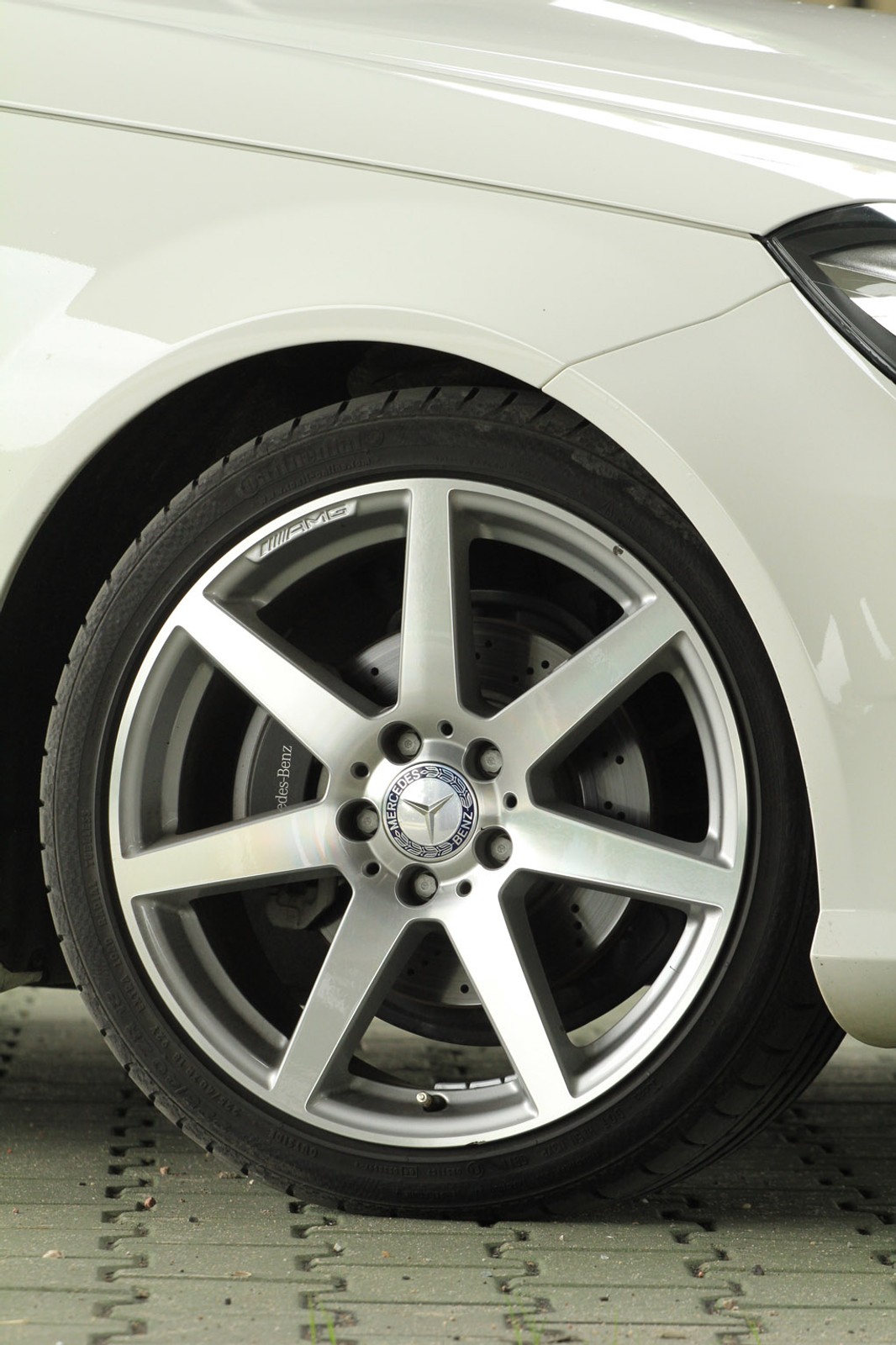 Mercedes C250 CDI: luksusowe coupé dla  oszczędnych