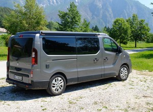 Renault Trafic z zabudową kempingową Wavecamper - alternatywa dla Volkswagena Californii?