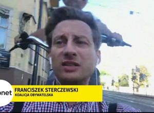Czym podróżował poseł Sterczewski w Onet Rano?