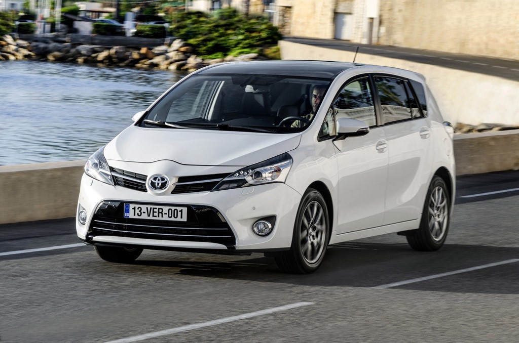 Nowa Toyota Verso idzie w ślady Aurisa