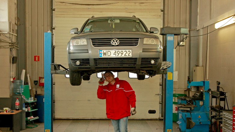 Stuki w zawieszeniu Passata I Wasze pytania