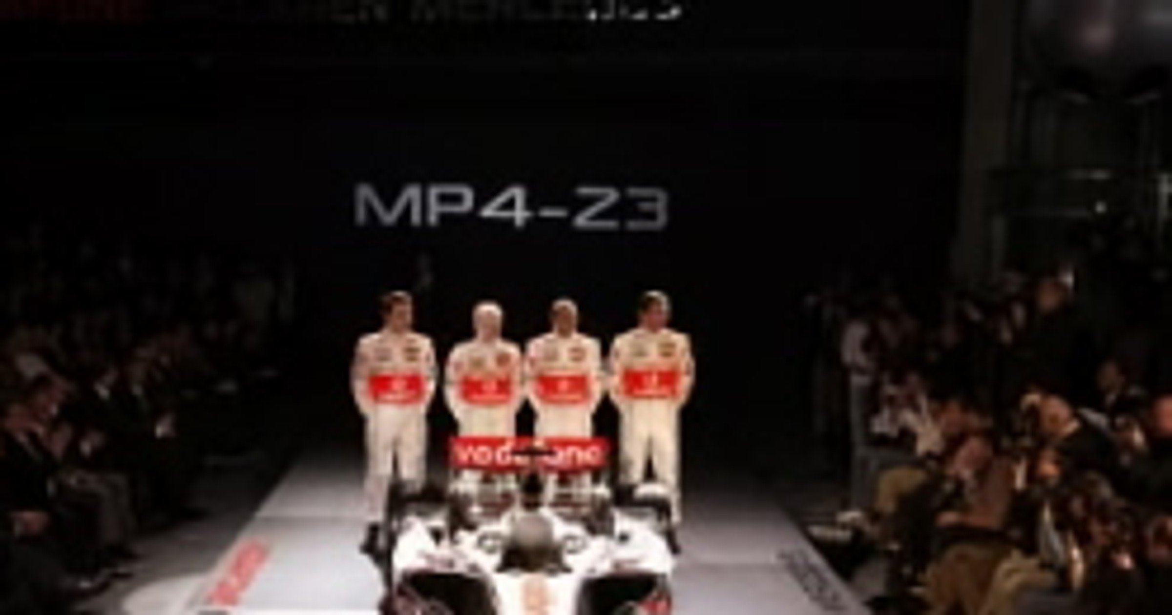 Formuła 1: McLaren MP4-23 - pokaz w Muzeum Mercedesa - Benza