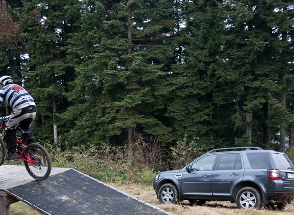 Sporty w terenie downhill: czyli, ostre zjazdy